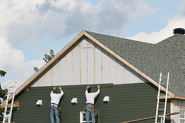 Professional Siding Installation technician working in Morristown, IN